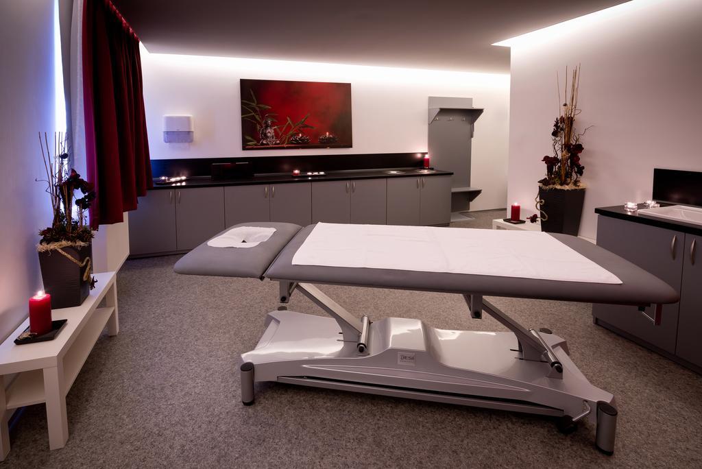 Hotel Villa Eden Jihlava Ngoại thất bức ảnh