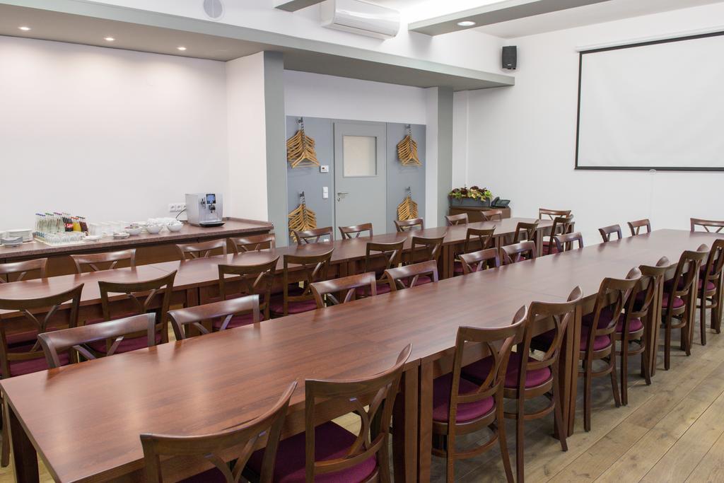 Hotel Villa Eden Jihlava Ngoại thất bức ảnh