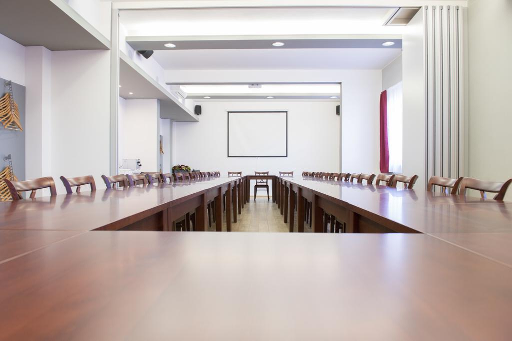 Hotel Villa Eden Jihlava Ngoại thất bức ảnh