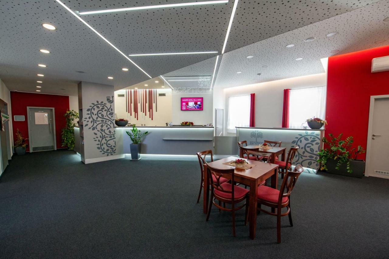 Hotel Villa Eden Jihlava Ngoại thất bức ảnh